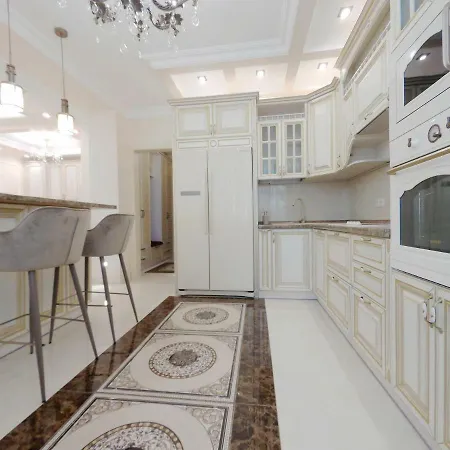 Сказочно Волшебная Квартира Соломенском Районе Добробут Kyiv Exterior photo